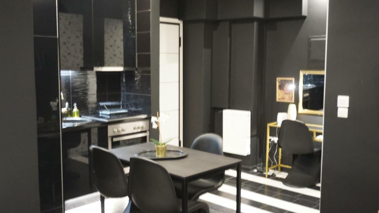 Exclusive Design Studio With Yard Афіни Екстер'єр фото